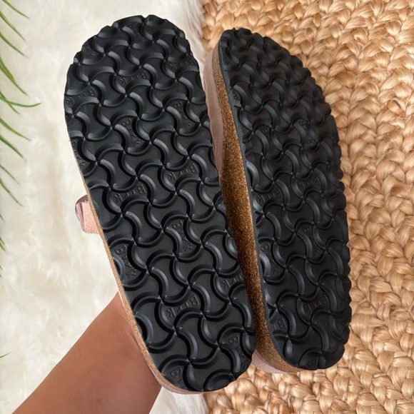 Birkenstock Buckley Shearling Suede Leather Slip On Clogs
Pastel Pink - Picture 8 of 10